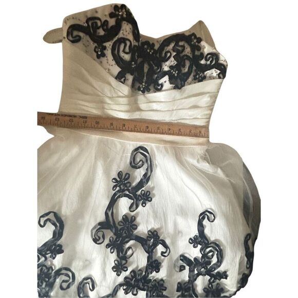 Cinderella  - Picture 5 of 11